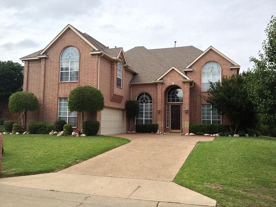1st image of 2732 Brookside Ln