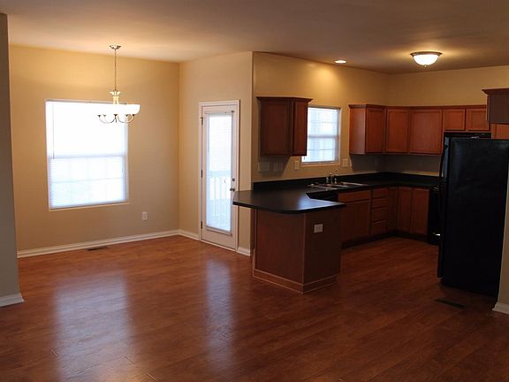 5th image of 225 Gauley Ln
