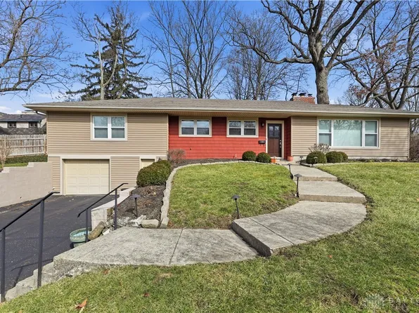 648 N Tanglewood Dr, Springfield, OH 45504