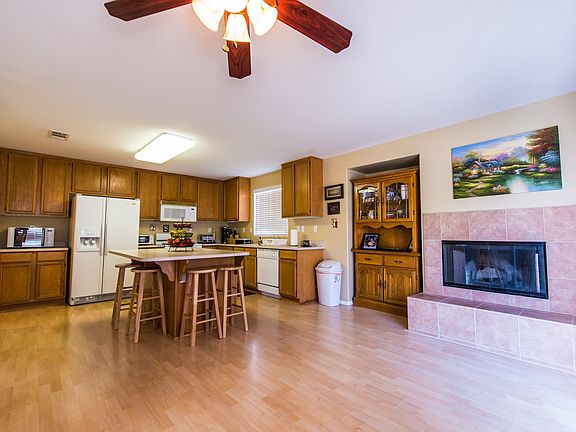 4th image of 15288 La Palma Way