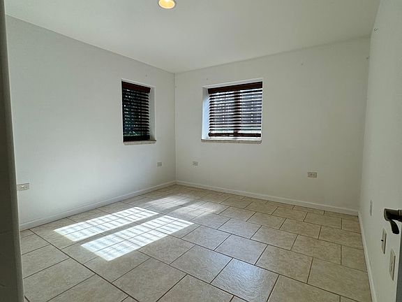 5th image of 2527 Millie Ct Unit 2
