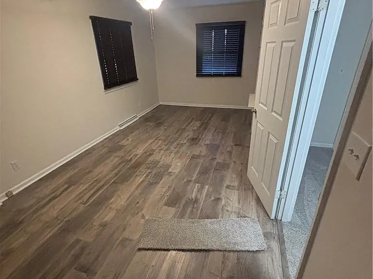 155 Lisa Ln — Photo 4