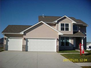 2065 Hillside Ct, Ely, IA 52227