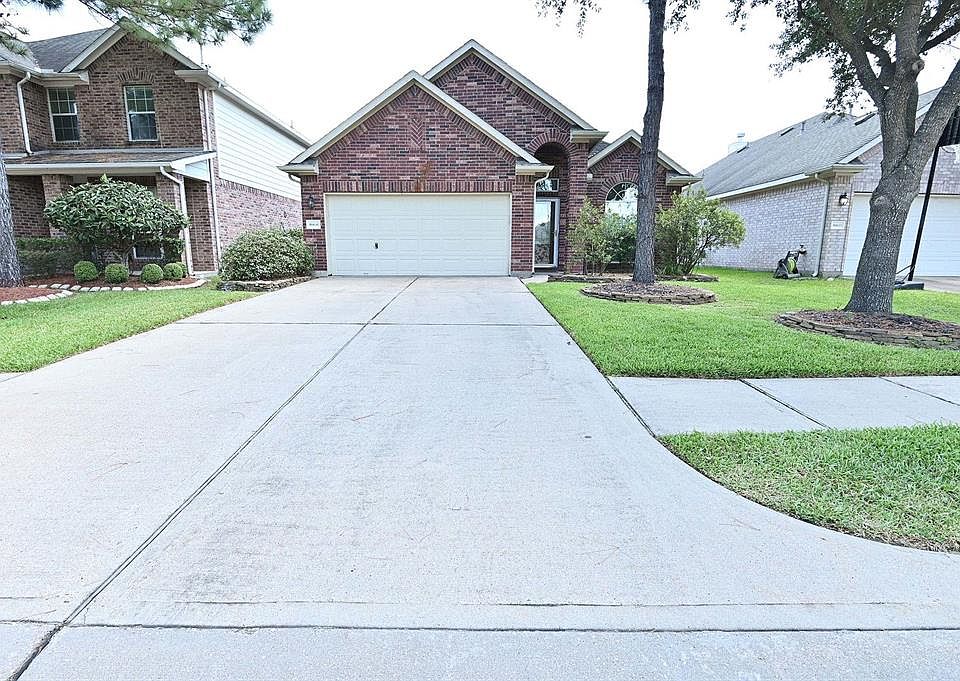 1st image of 16631 Whitaker Creek Dr