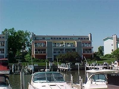 1st image of 40 Marine Dr #4