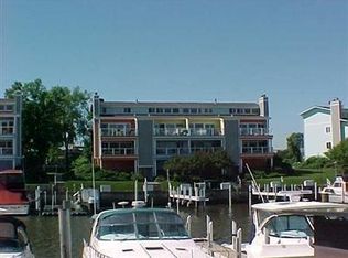 40 Marine Dr #4, Michigan City, IN 46360