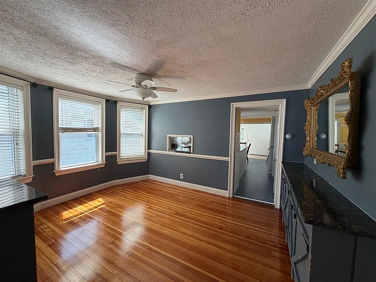 57 Clarendon Ave #1 — Photo 16