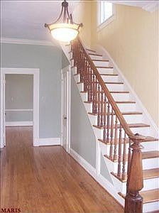 3rd image of 1 Garden Ln