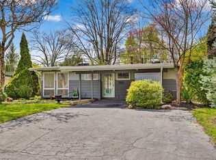2459 Edgevale Rd, Upper Arlington, OH