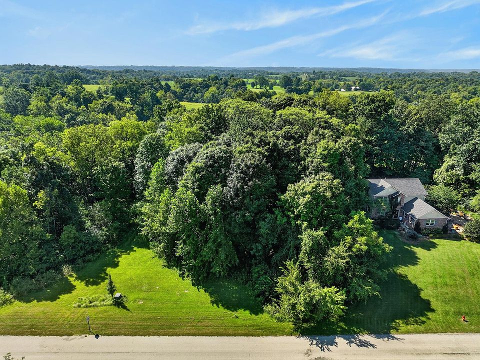 2nd image of 37 Indian Ridge Dr