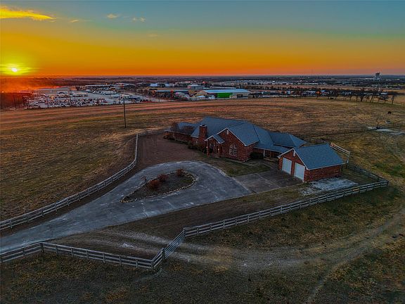 2nd image of 1041 Clarence Rd