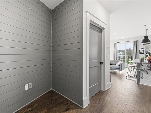 2nd image of 1509 Porter Rd #301