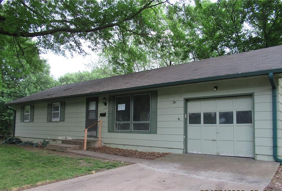 1st image of 1703 Dakota St