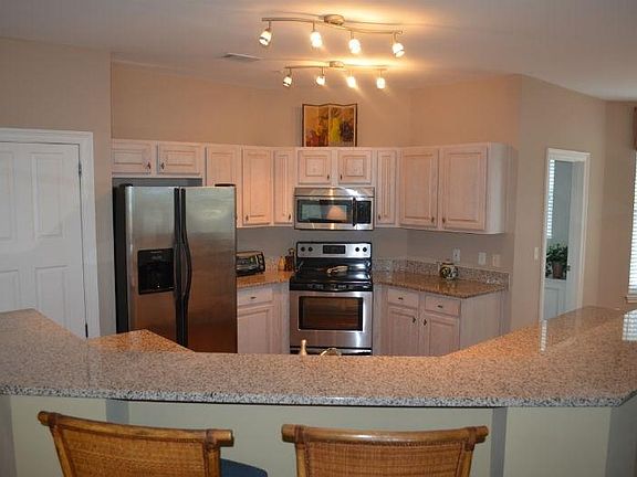 4th image of 8522 Turnberry Ct #8522
