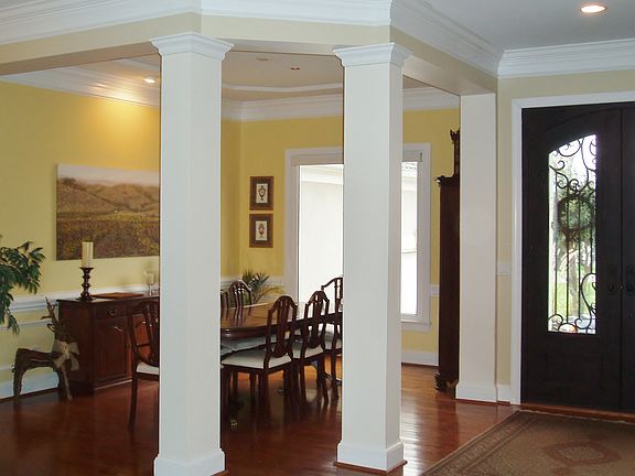 5th image of 224 Knoxview Ln