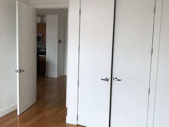4th image of 12-22 30th Ave #3