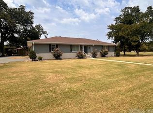 706 W Rose Ave, Gillett, AR 72055