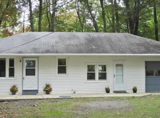 3110 Fern Rd, Pocono Summit, PA 18346