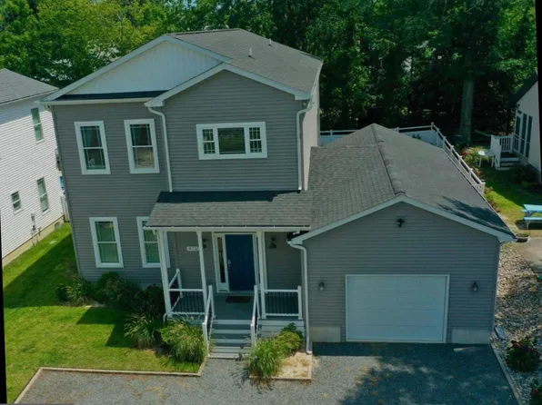 975 Hawksbill St, Bethany Beach, DE 19930