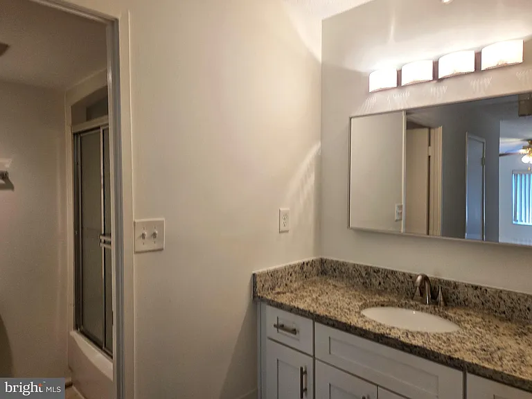 15107 Interlachen Dr #2520 — Photo 5