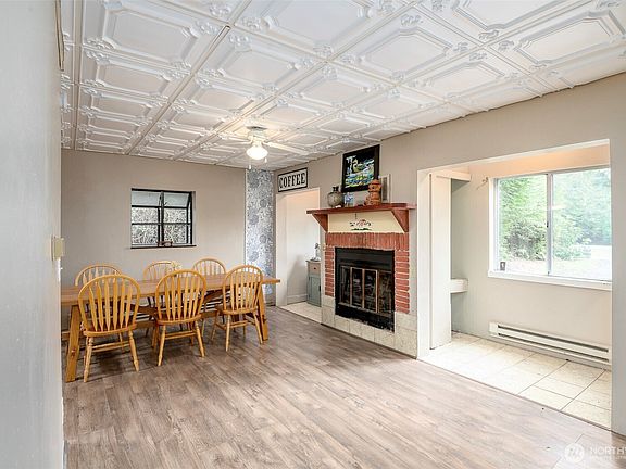 4th image of 1207 E Madrona Boulevard NW