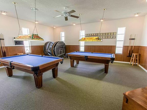 4th image of 700 Village Green Ct