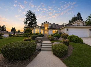 9061 N Brookview Ave, Fresno, CA 93720