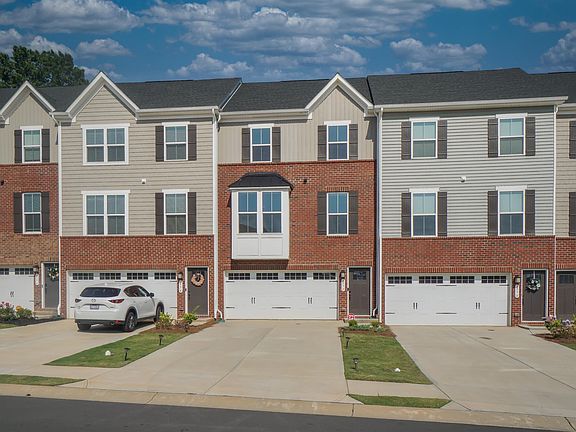 2nd image of 2572 Grantham Place Dr