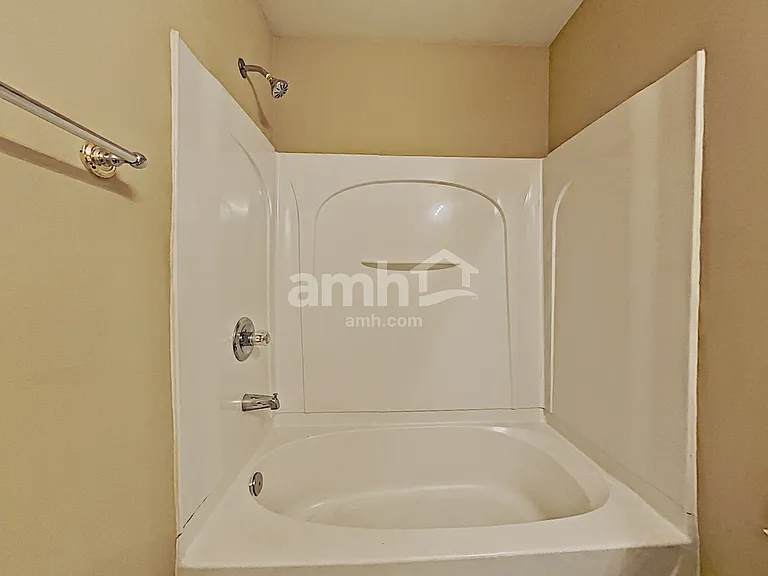 327 Meadowcrest Cir — Photo 21