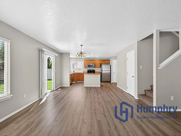 1359 E Palermo St — Photo 12