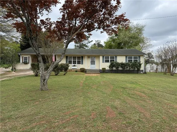 208 Donna Ln, Dallas, GA 30157