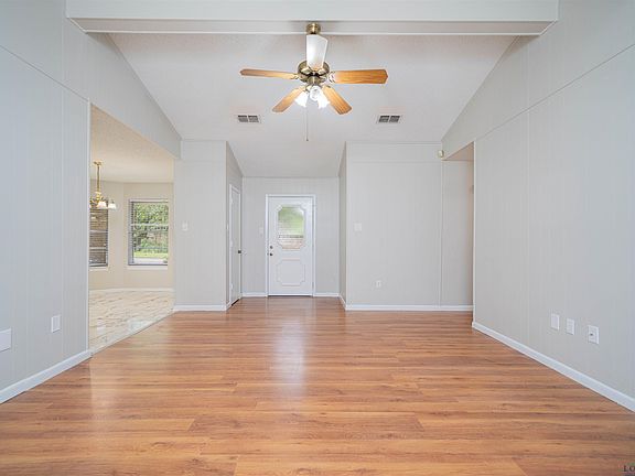 5th image of 601 Delwood Dr