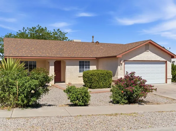 1304 82nd St SW, Albuquerque, NM 87121