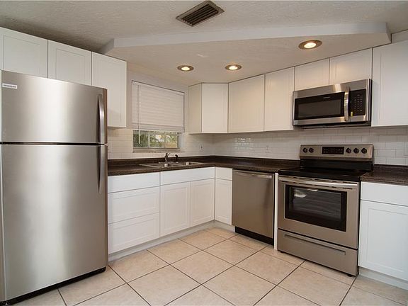 4th image of 3017 Linwood Dr