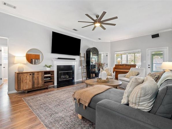 8373 Rocking Horse Cir, Daphne, AL 36526