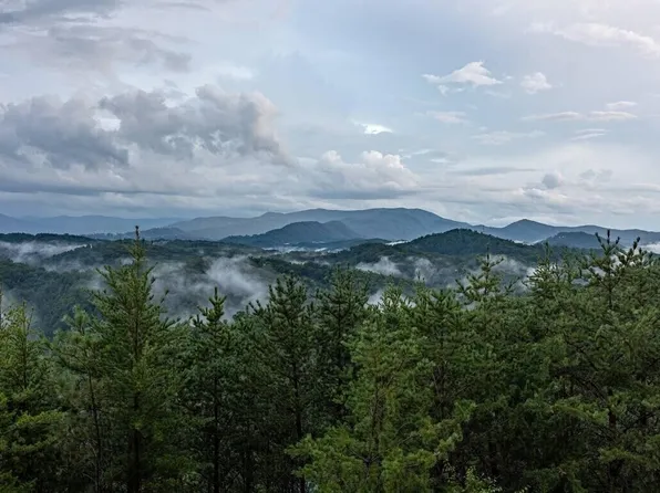 15 Mountain View Rd Lot 15, Sevierville, TN 37876