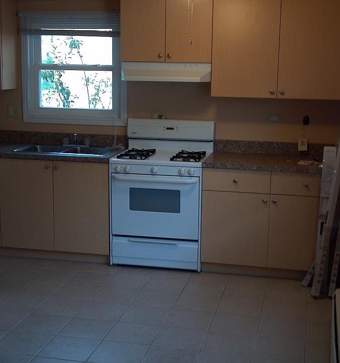 1st image of 1035 Warner Ave APT 9