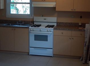 1035 Warner Ave APT 9, Lemont, IL 60439