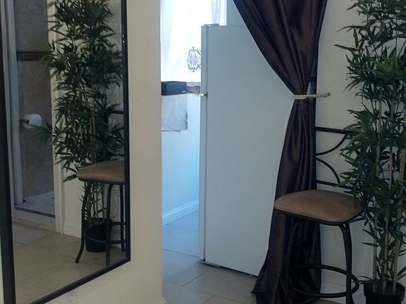 4th image of 56 W 65th St APT 4C