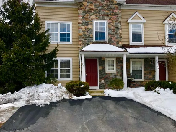 62 Lower Ridge View Cir, East Stroudsburg, PA 18302