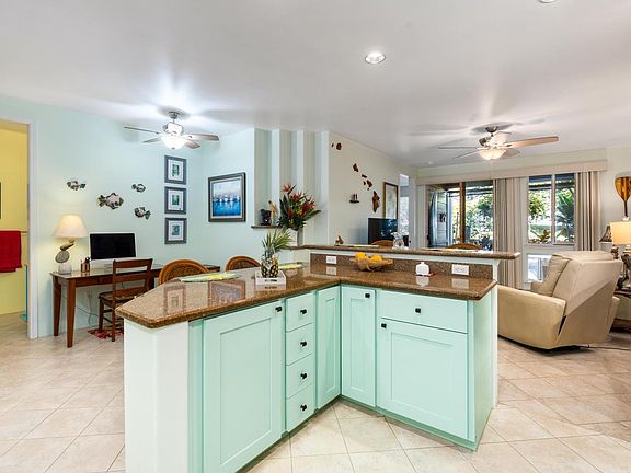 4th image of 75-5919 Alii Dr APT E2
