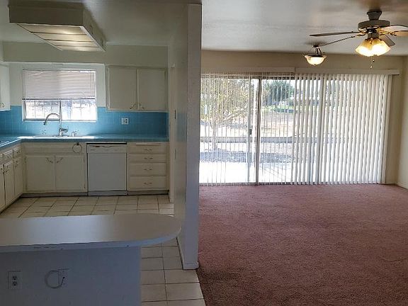 4th image of 29009 Thornhill Dr