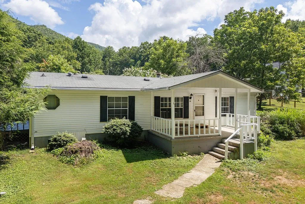 15 Grey Rock Valley — Photo 3