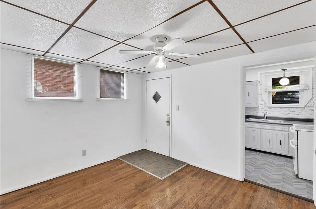 2 bed, $1,250 — Photo 4