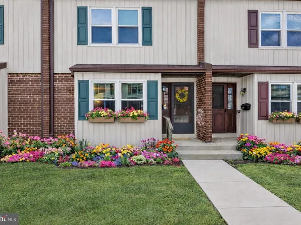 9H Shirley Ln, Lawrence Township, NJ 08648