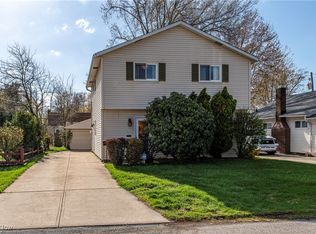 844 Cherokee Trl, Willoughby, OH 44094