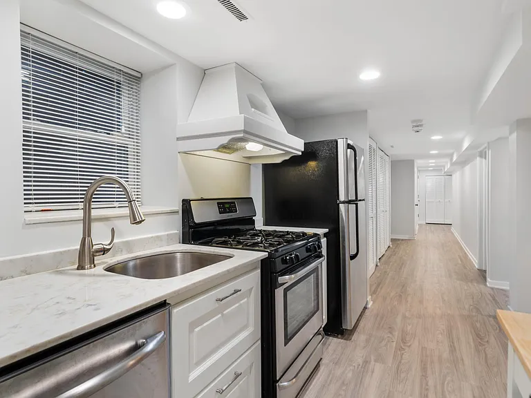 3236 N Racine Ave #A — Photo 5