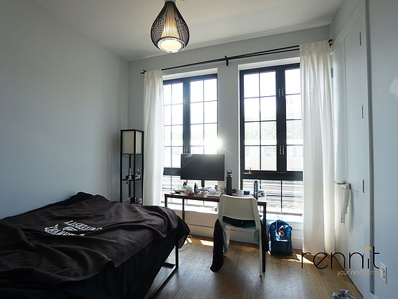2nd image of 861 Broadway APT 2F