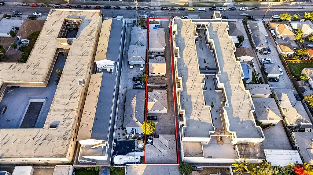 2 bed, 873 sqft, $2,800 — Photo 4
