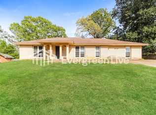 319 Davors Dr, Montgomery, AL 36109